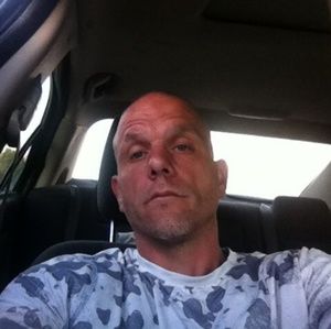 Meet your Posher, Derek